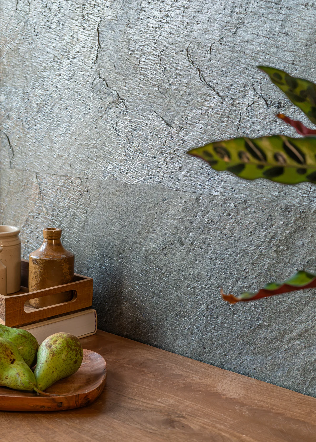 Forest Moss stone veneer, wall scale view