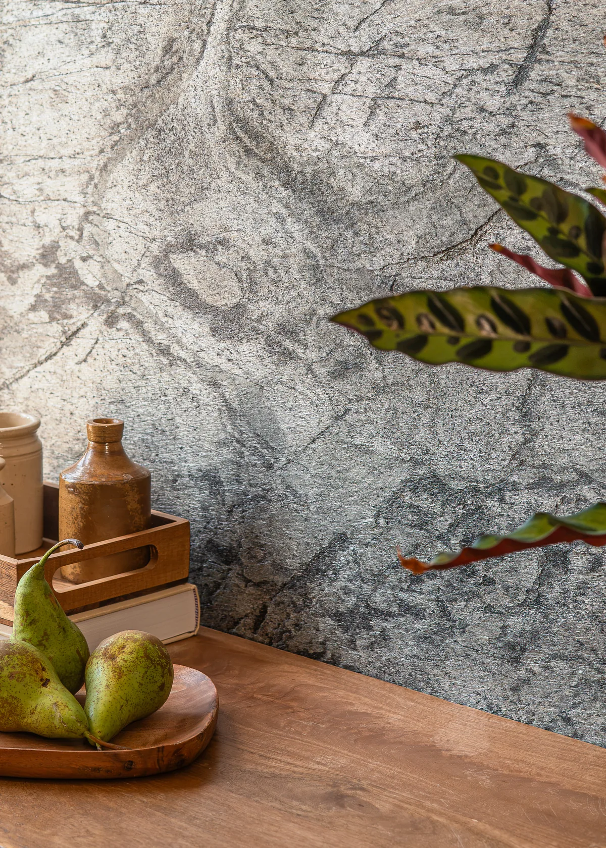River Grey stone veneer, wall scale view