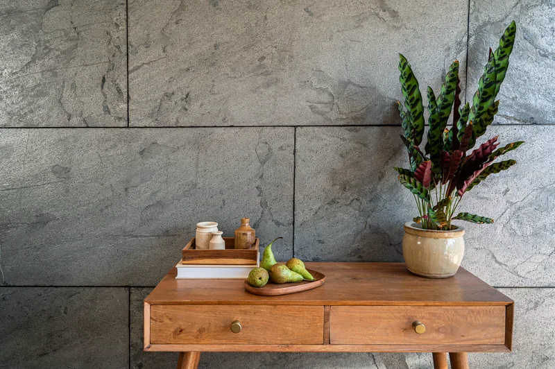 Silver Mist stone veneer, gallery 1 view
